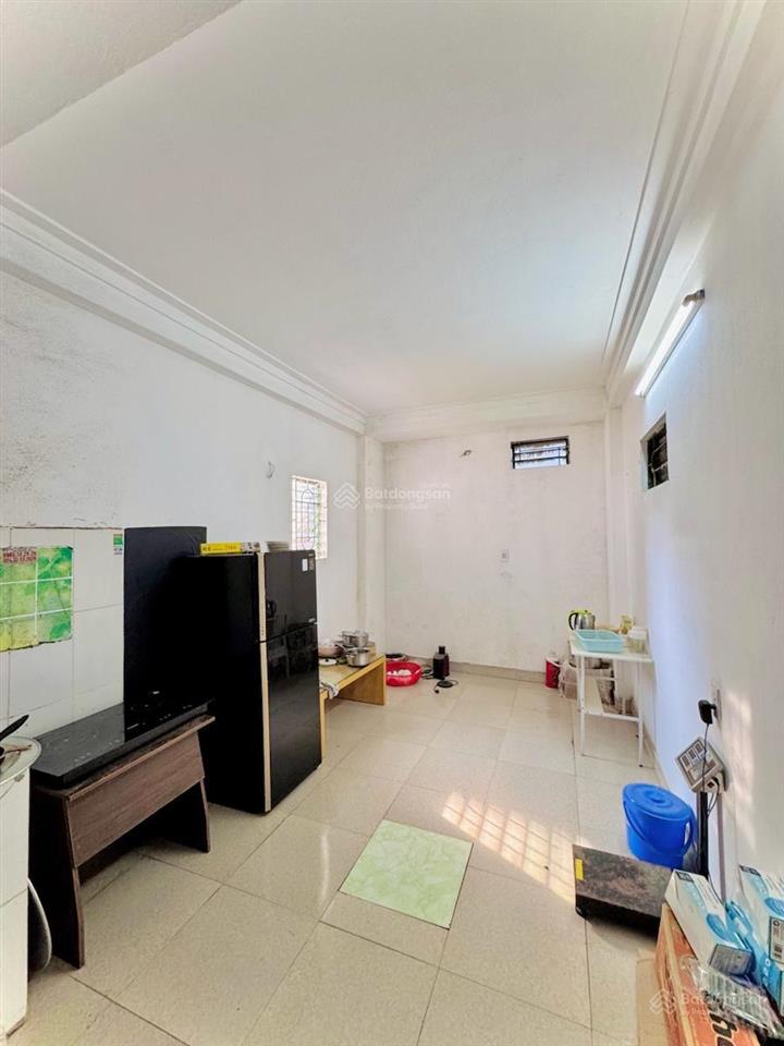 Bán gấp nhà hà đông, gần ô tô, trường đại học đại nam 40m2 x3t nhỉnh 5 tỷ.