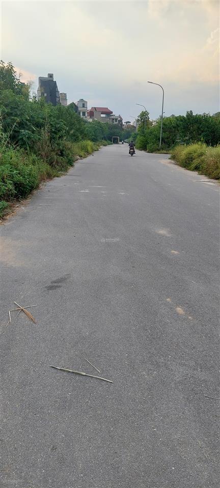 Bán đất biên giang ô tô tránh vỉa hè kinh doanh 60m2, mặt tiền rộng 4m chỉ 5.5 tỷ.