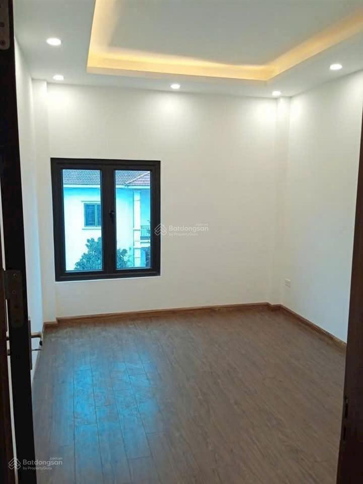 Bán nhà phố xốm, cạnh trường đh đại nam, gần bãi xe 35m2 x5t chỉ 5.2 tỷ