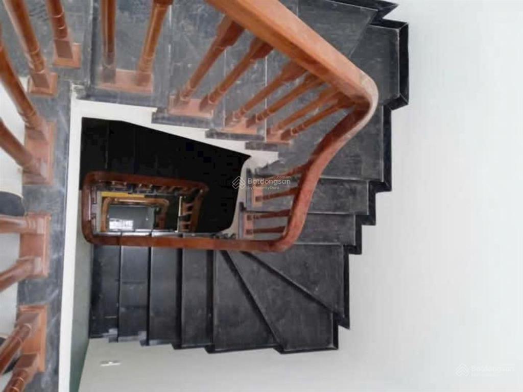 Bán nhà phố xốm, cạnh trường đh đại nam, gần bãi xe 35m2 x5t chỉ 5.2 tỷ