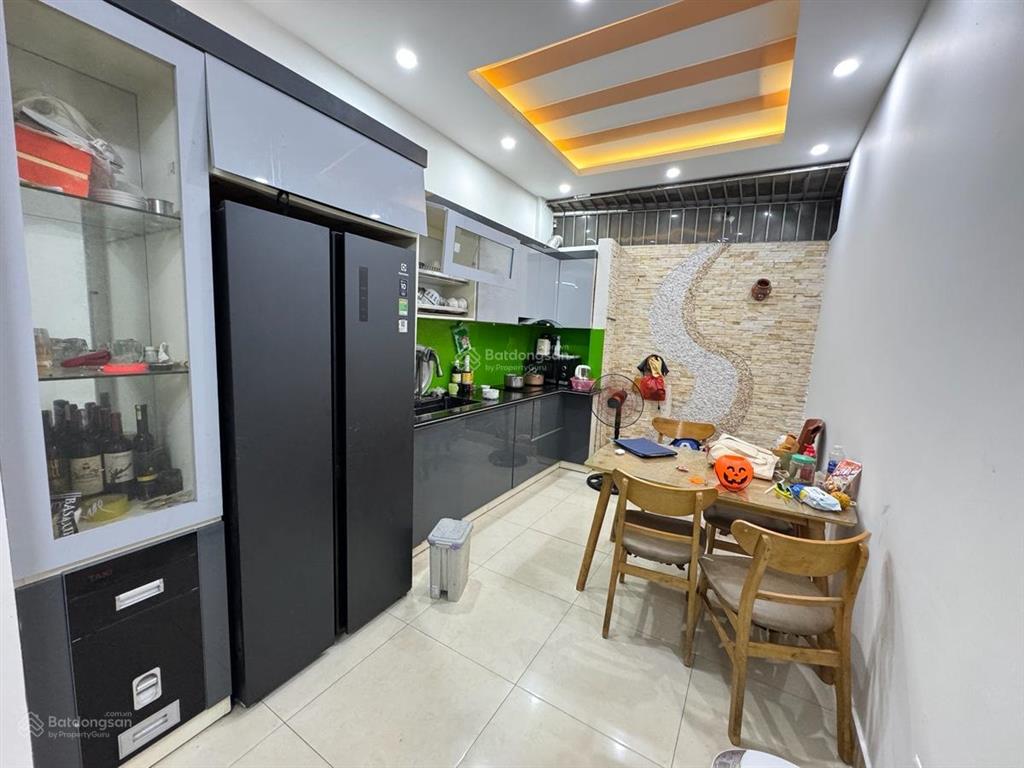 Bán nhà tân triều, 50m ra phố, hai thoáng trước sau 39m2 x4t chỉ 6.5 tỷ.