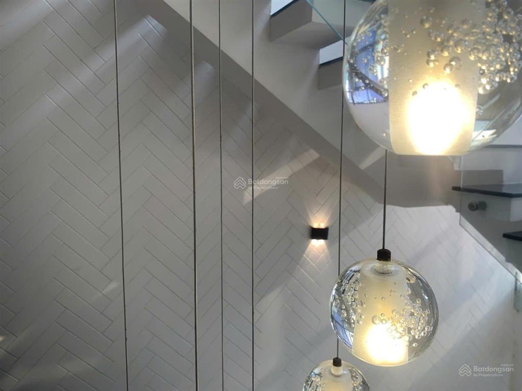 Nhà 1t2l siêu sang, gần ngay đường cmt8, chỉ 4,6 tỷ