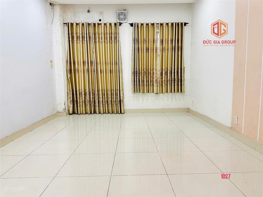 Cho thuê nhà mt võ thị sáu  vị trí vàng ngay góc ngã tư  giá cực tốt