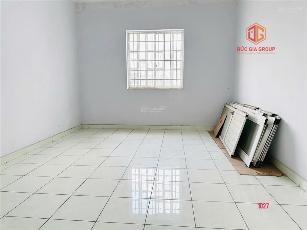 Cho thuê nhà mt võ thị sáu  vị trí vàng ngay góc ngã tư  giá cực tốt