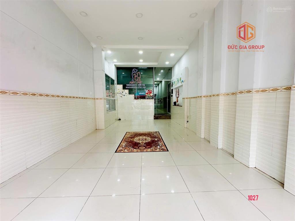 Cho thuê nhà mt võ thị sáu  vị trí vàng ngay góc ngã tư  giá cực tốt