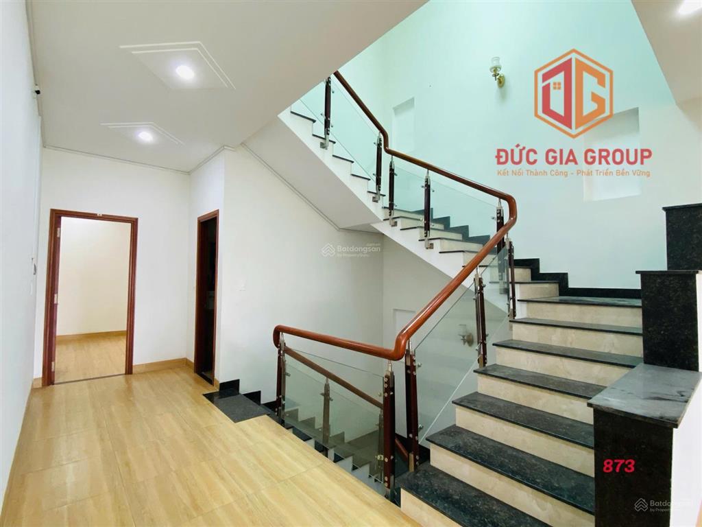 Cho thuê nhà mặt tiền đường n1 khu d2d  vị trí vàng kinh doanh  chỉ 19tr/tháng
