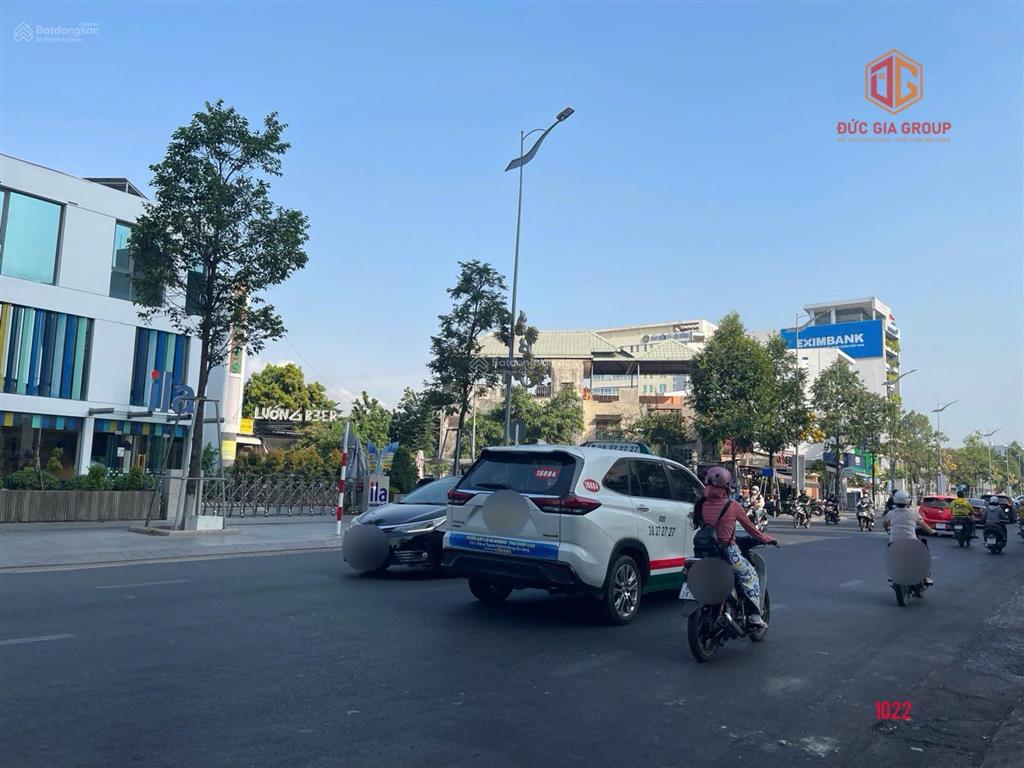 Cho thuê siêu vị trí căn góc 2 mặt tiền ngang 12m đường hà huy giáp  biên hòa