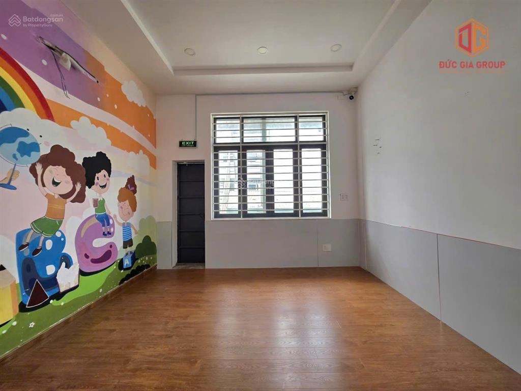 Cho thuê tòa nhà mặt tiền trấn biên 700m2 sử dụng ngay vincom giá cực tốt