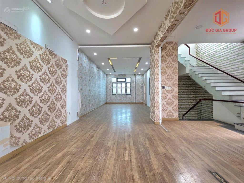 Cho thuê tòa nhà mặt tiền trấn biên 700m2 sử dụng ngay vincom giá cực tốt
