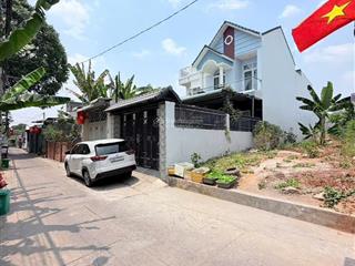 Bán nhà 1t1l, sr, sân oto, gần chợ thanh hoá  trảng dài, chỉ 1tỷ750