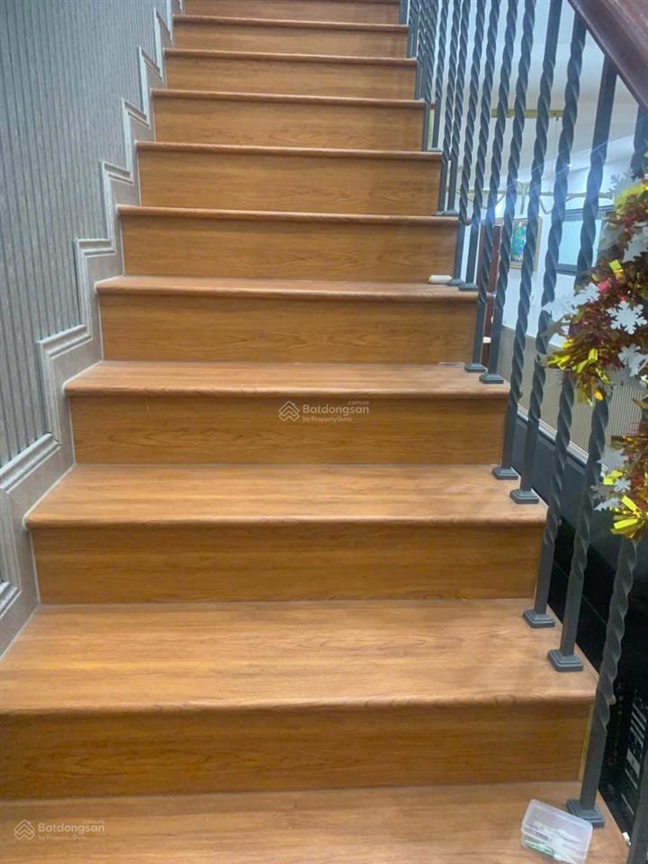 Biệt thự góc 3 mặt tiền, ngay chợ 26, tân phong, đường 7m thông chỉ 6,3 tỷ