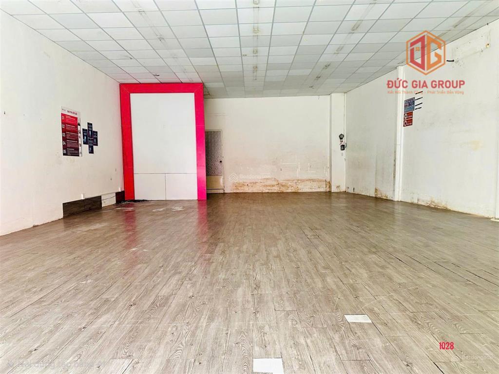 Cho thuê mặt bằng 9m ngang mặt tiền phạm văn thuận vị trí đẹp