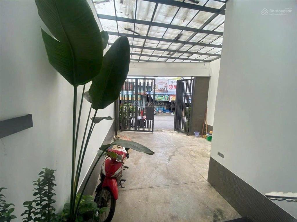 Cho thuê mặt bằng 150m đẹp lộng lẫy  ngay chợ lý văn sâm, p. tam hiệp