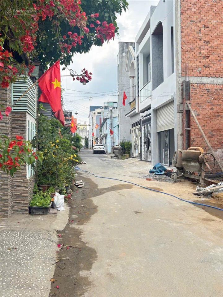 Siêu rẻ! nhà góc, 1t2l, mới đẹp, đường nhựa 5m thông p.tân hiệp chỉ 3tỷ890