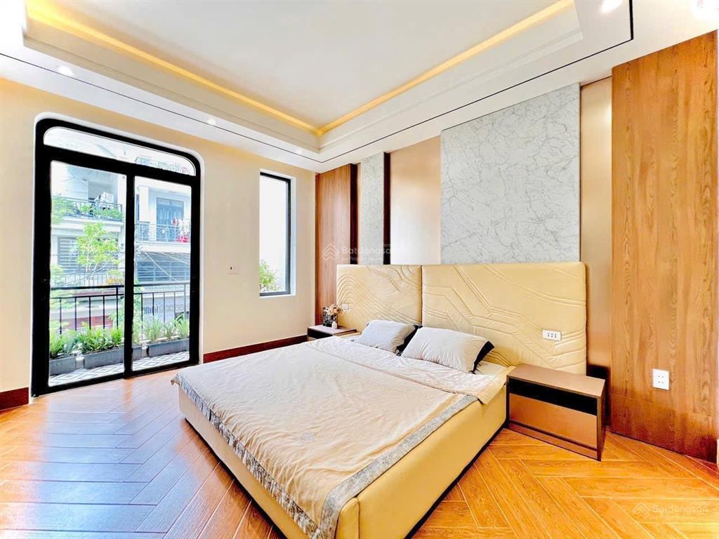Nhà đẹp q12 gần tô ngọc vân 4x26m thang máy 8,589 tỷ