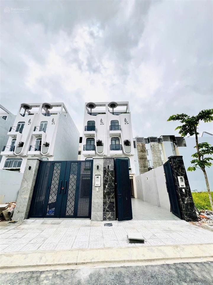 Siêu phẩm nhà phố q12 4x30m full nội thất thang máy 7,38 tỷ