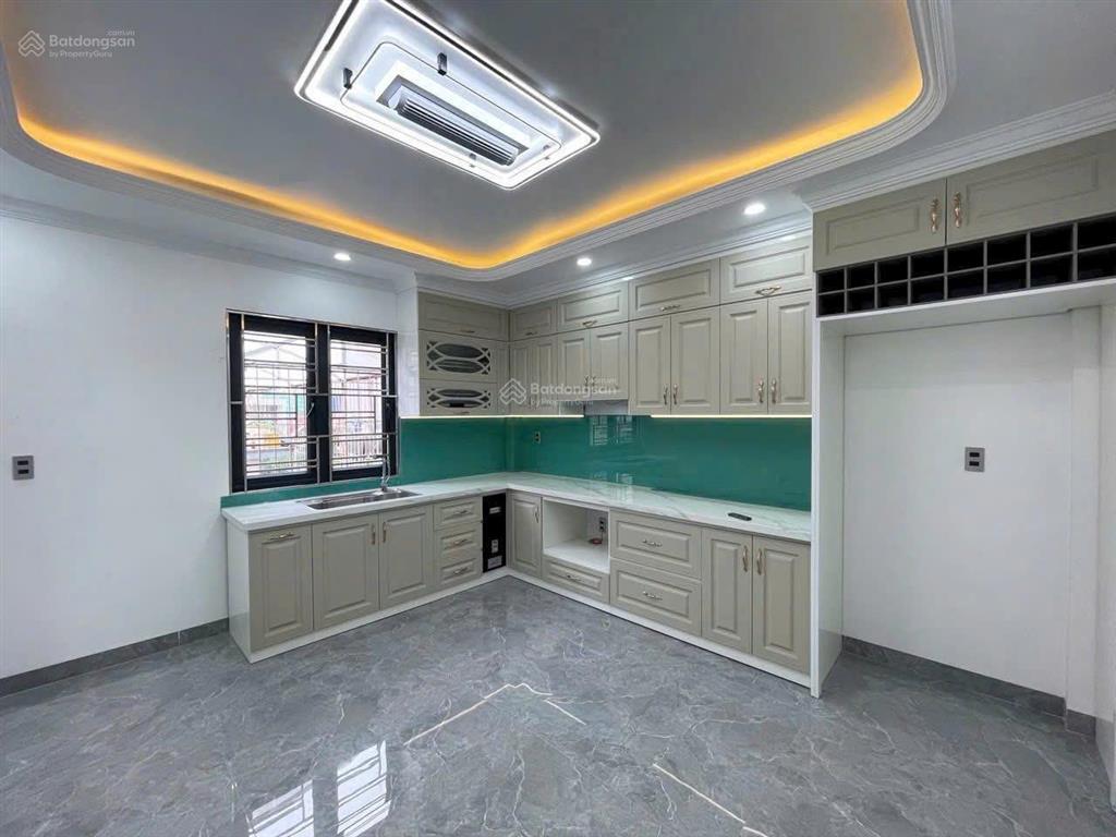 Bán nhà tuyến 2 lê hồng phong  hải an  hải phòng dt 60m2 ngang 4m x 5 tầng vỉa hè 5m