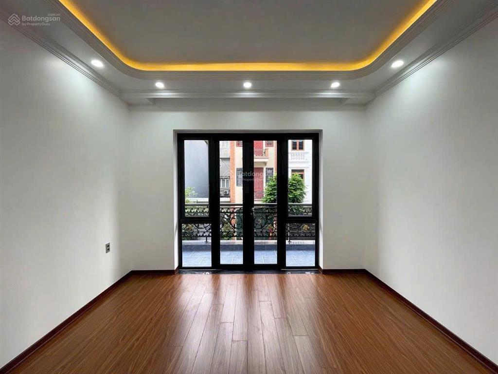 Bán nhà tuyến 2 lê hồng phong  hải an  hải phòng dt 60m2 ngang 4m x 5 tầng vỉa hè 5m