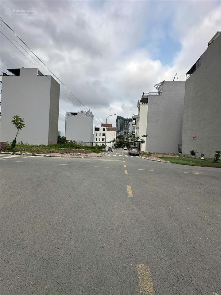 Tđc cây đa  gia viên  hải phòng diện tích 63m2  ngang 4,5m vị trí đẹp tuyến 2 bạch thái bưởi