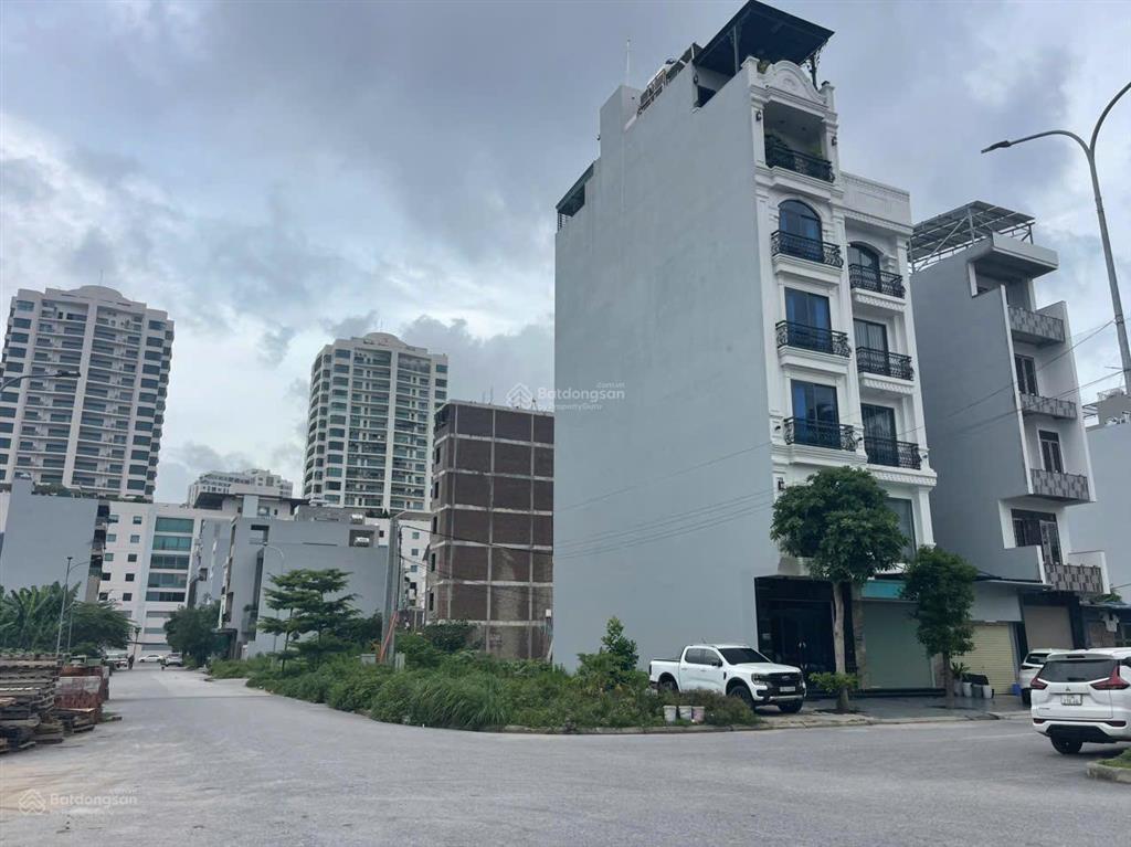 Lô góc đường đôi 30m lô 20b lê hồng phong hải phòng vị trí siêu đẹp ngay sau lưng lạc hồng