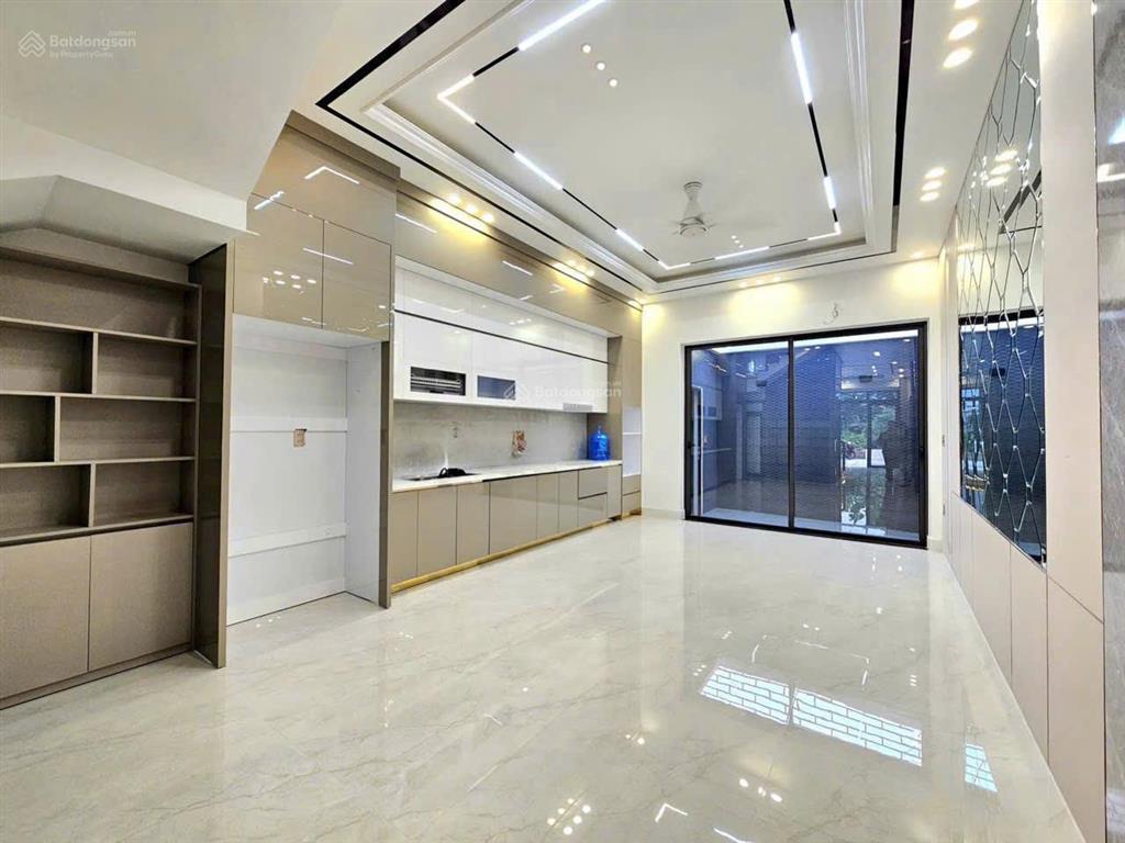Nhà mặt đường tuyến 2 lê hồng phong hải an, hải phòng gần vòng xuyến lê hồng phong ngô gia tự