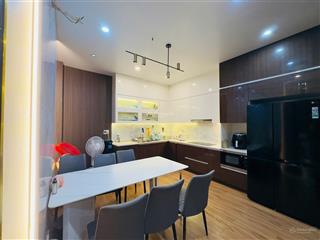 Nhà đẹp thang máy full nội thất khu vực lê hồng phong