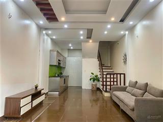 Cho thuê nhà riêng tại ngọc thụy, giá cực chất 11 triệu, 40m2, 3pn, 3wc