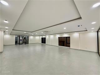 Cho thuê văn phòng tại cầu bươu, 15 triệu, 180m2, có đầy đủ điều hoà nóng lạnh, 2 thang máy