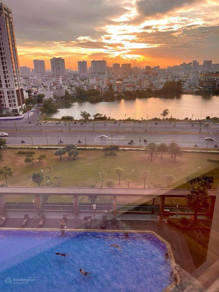 Bán gấp căn hộ eco green saigon quận 7  3pn 2wc  80m²  giá 7.5 tỷ,  phong 0944 206 ***