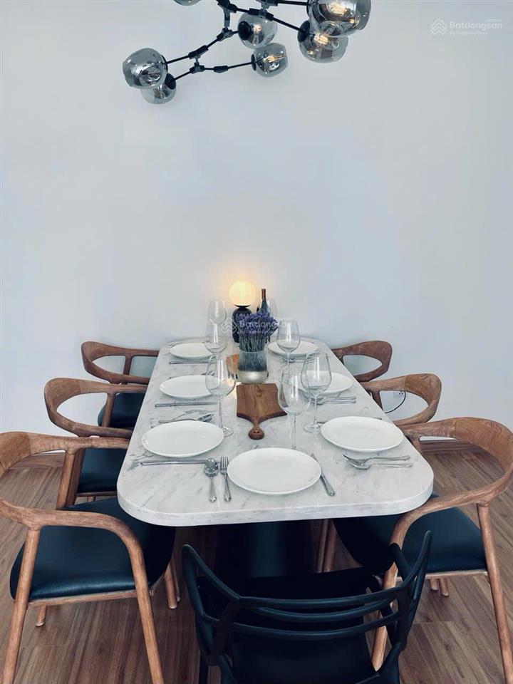 Bán gấp căn hộ eco green saigon quận 7  3pn 2wc  80m²  giá 7.5 tỷ,  phong 0944 206 ***