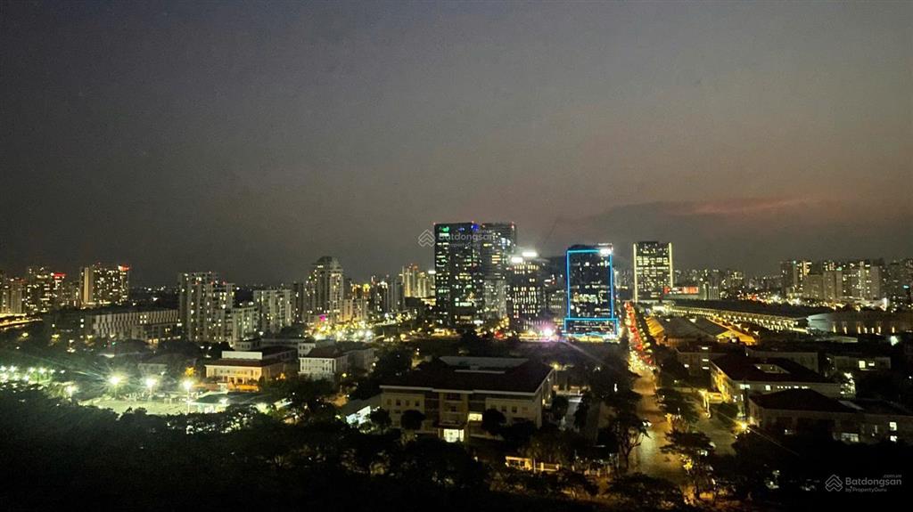 Bán nhanh căn 3pn infiniti, 121m2, giá bán 12 tỷ,  phong 0944 206 ***