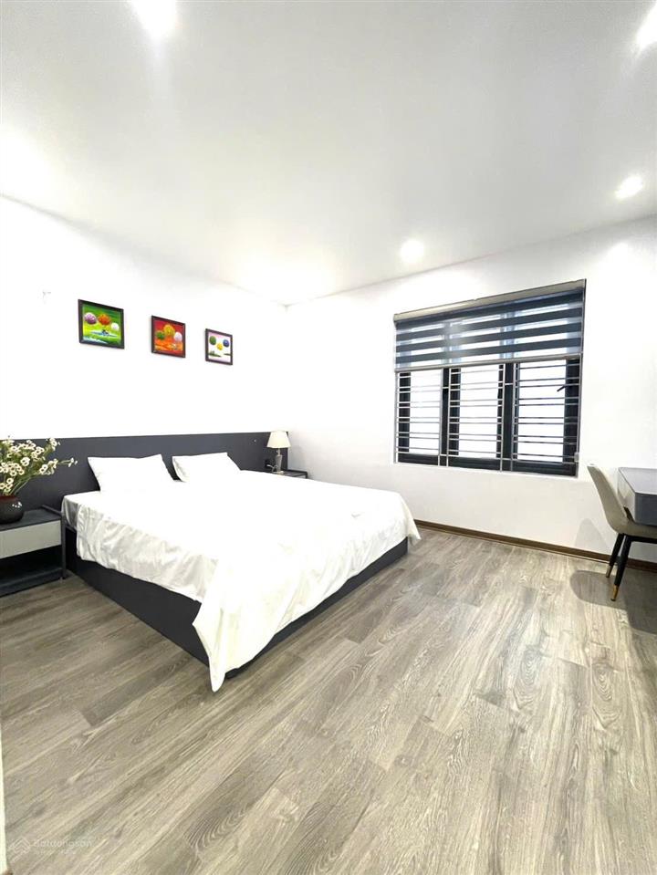 Nhà mặt đường 30m xây độc lập, 3 mặt thoáng phố trần hoàn, đằng hải
