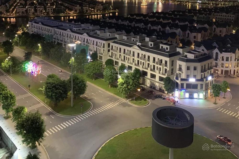 Cần tiền bán gấp vinhomes ocean park 1 shophouse 5 tầng sổ lâu dài, đã hoàn thiện full 5 tầng.