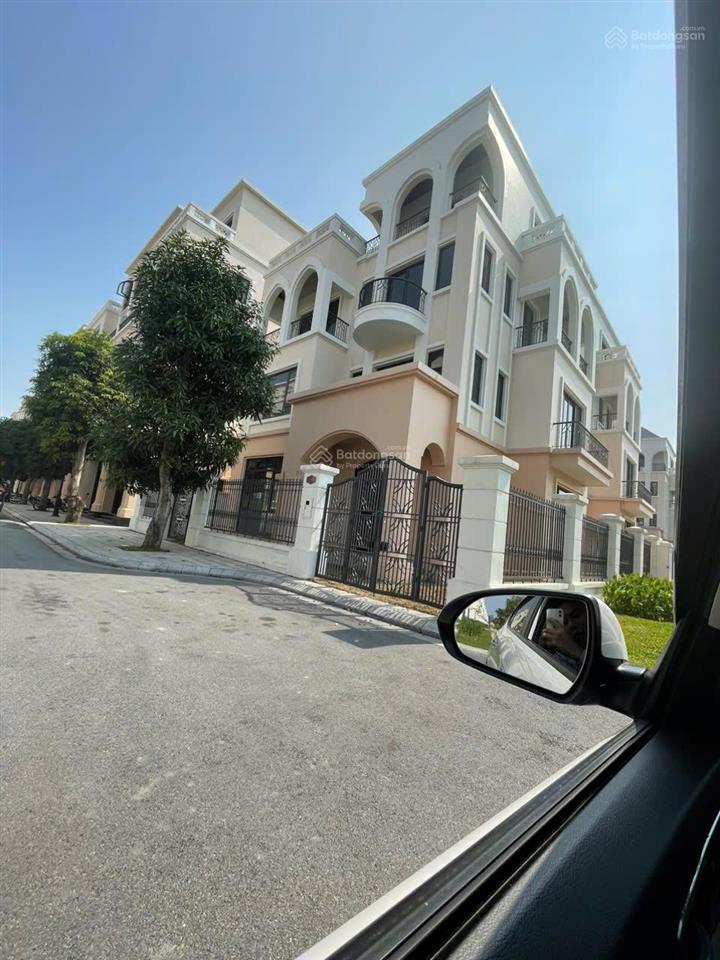 Bán cắt lỗ đơn lập vinhomes ocean park 2 dt 225m2 view sông giá 32 tỷ thương lượng, 0339 621 ***