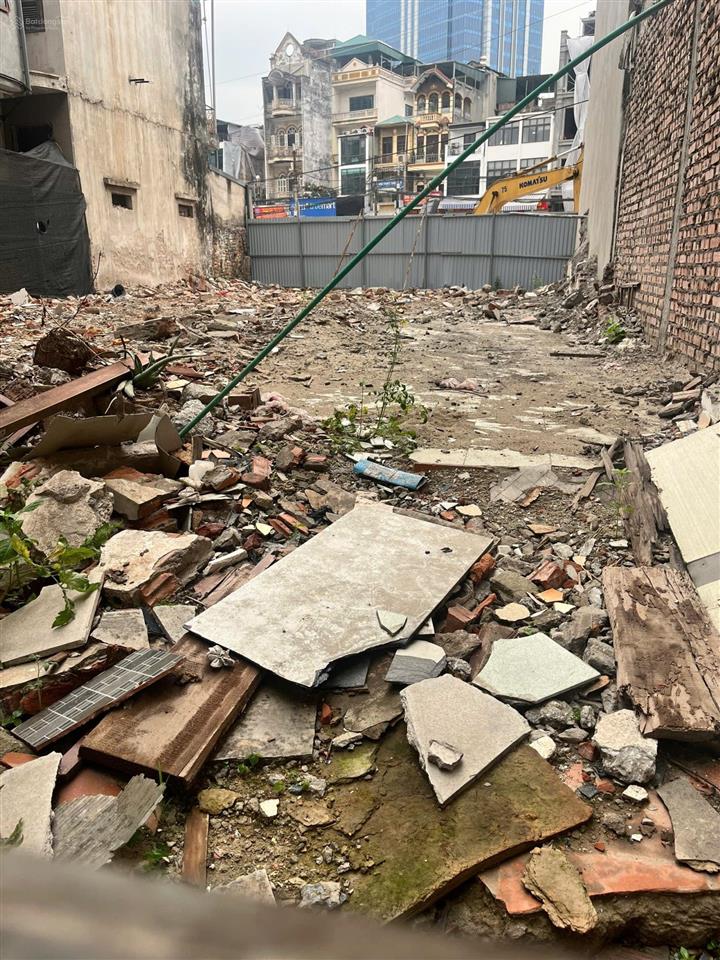 Mặt phố đê la thành đã ra mặt đường 60m