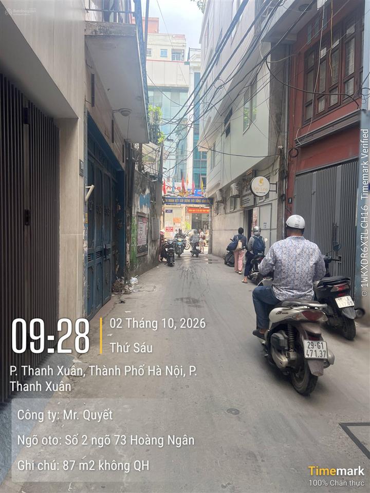 Bán gấp nhà cũ ô tô vào nhà thoải mái