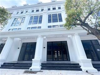 Bán gấp gấp căn nhà sổ đỏ 25,5 tỷ
