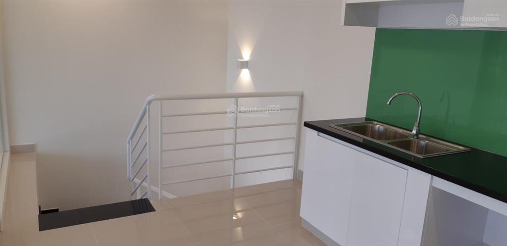 Cho thuê shophouse lavita garden. diện tích 111m2 giá 19tr/tháng.  0909 333 *** duyên