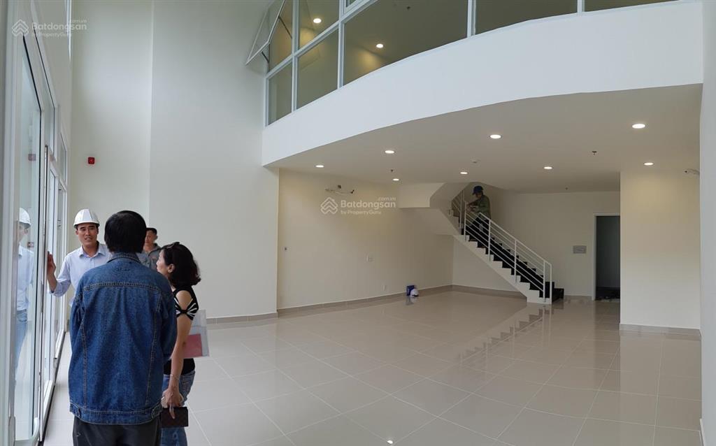 Cho thuê shophouse lavita garden. diện tích 111m2 giá 19tr/tháng.  0909 333 *** duyên