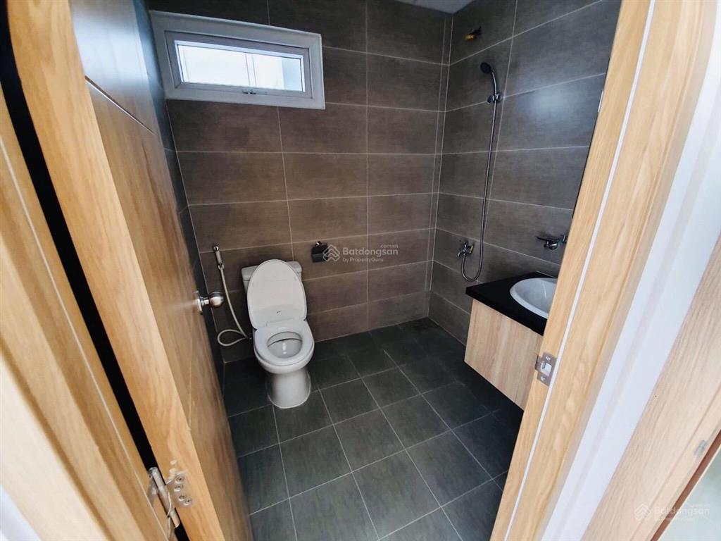 Cho thuê shophouse chung cư sài gòn gateway diện tích 63m2 giá 12tr/tháng.  0909 333 *** duyên