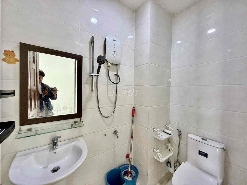 Phòng trọ P10, Tân Bình 4tr5
