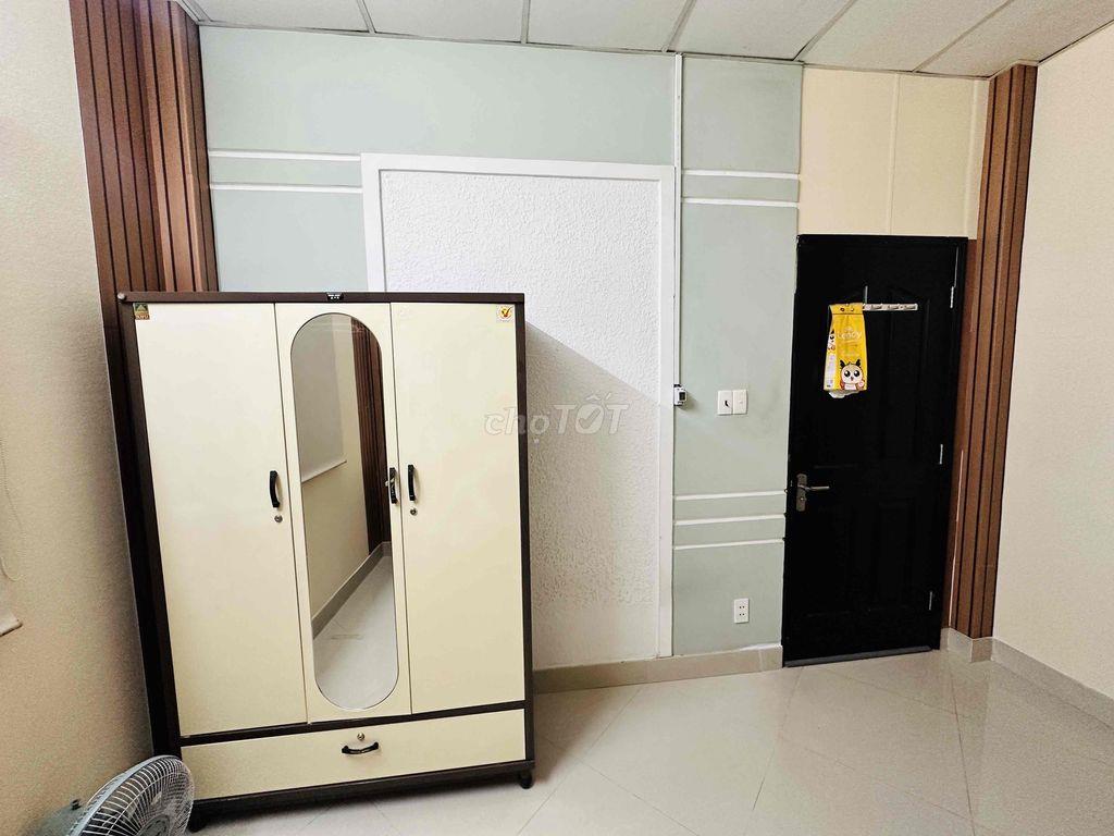 PHÒNG MÁY LẠNH ĐẦY ĐỦ NỘI THẤT