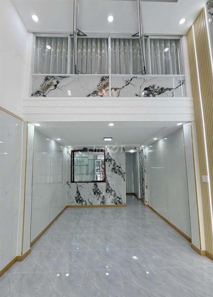 cần cho thuê nhà mặt tiền đường phạm văn đồng gần gigamall