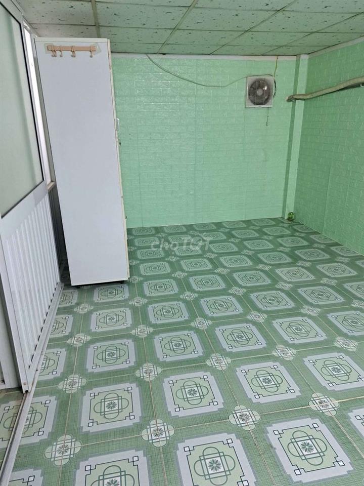 cần cho thuê nhà nguyên căn.3phong ngủ linh đông