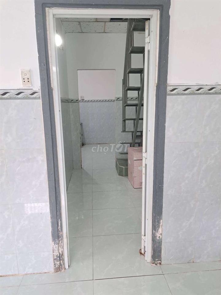 cần cho thuê nhà nguyên căn.3phong ngủ linh đông