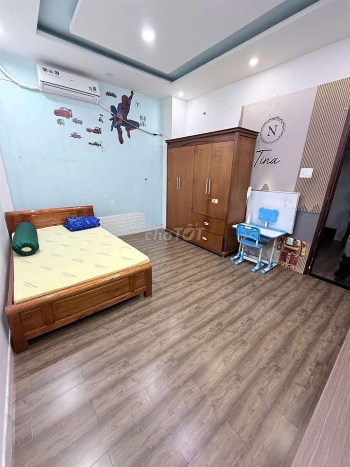 cần cho thuê căn hộ .full nội thất.khu hồng long.hiệp bình