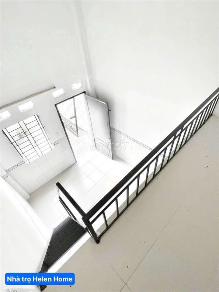 cần cho thuê phòng ngay chợ thủ đức.gần cao đăng công nghê thủ đưc