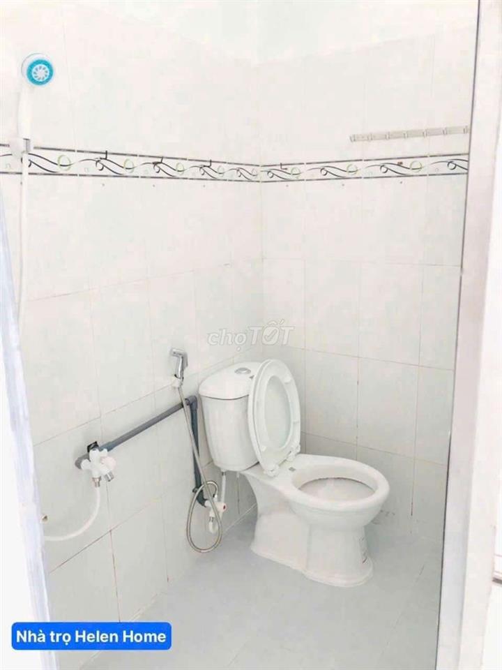 cần cho thuê phòng ngay chợ thủ đức.gần cao đăng công nghê thủ đưc