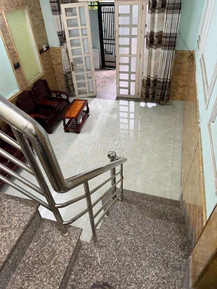 cần cho thuê nhà nguyên căn gân phạm văn đồng