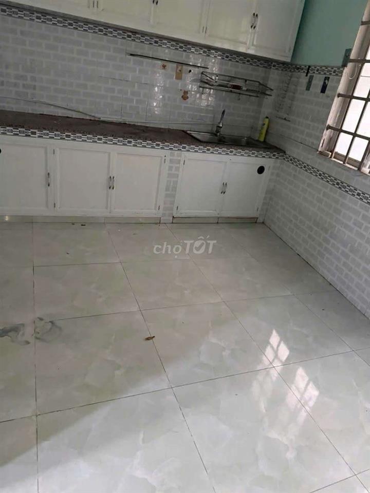cần cho thuê nhà nguyên căn gân phạm văn đồng